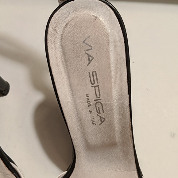 Via Spiga Black & White Strap Sandal - Picture 4 of 6